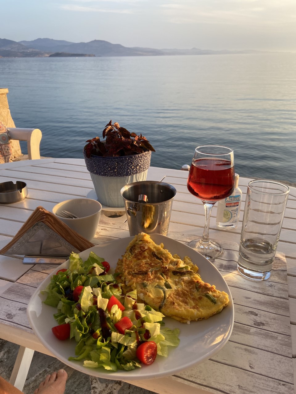 Et dejligt græsk måltid på Cafe Sunset efter yogatimen