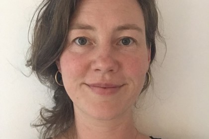 Louise Sofie Mortensen. Yogainstruktør hos Yoga Being på Frederiksberg